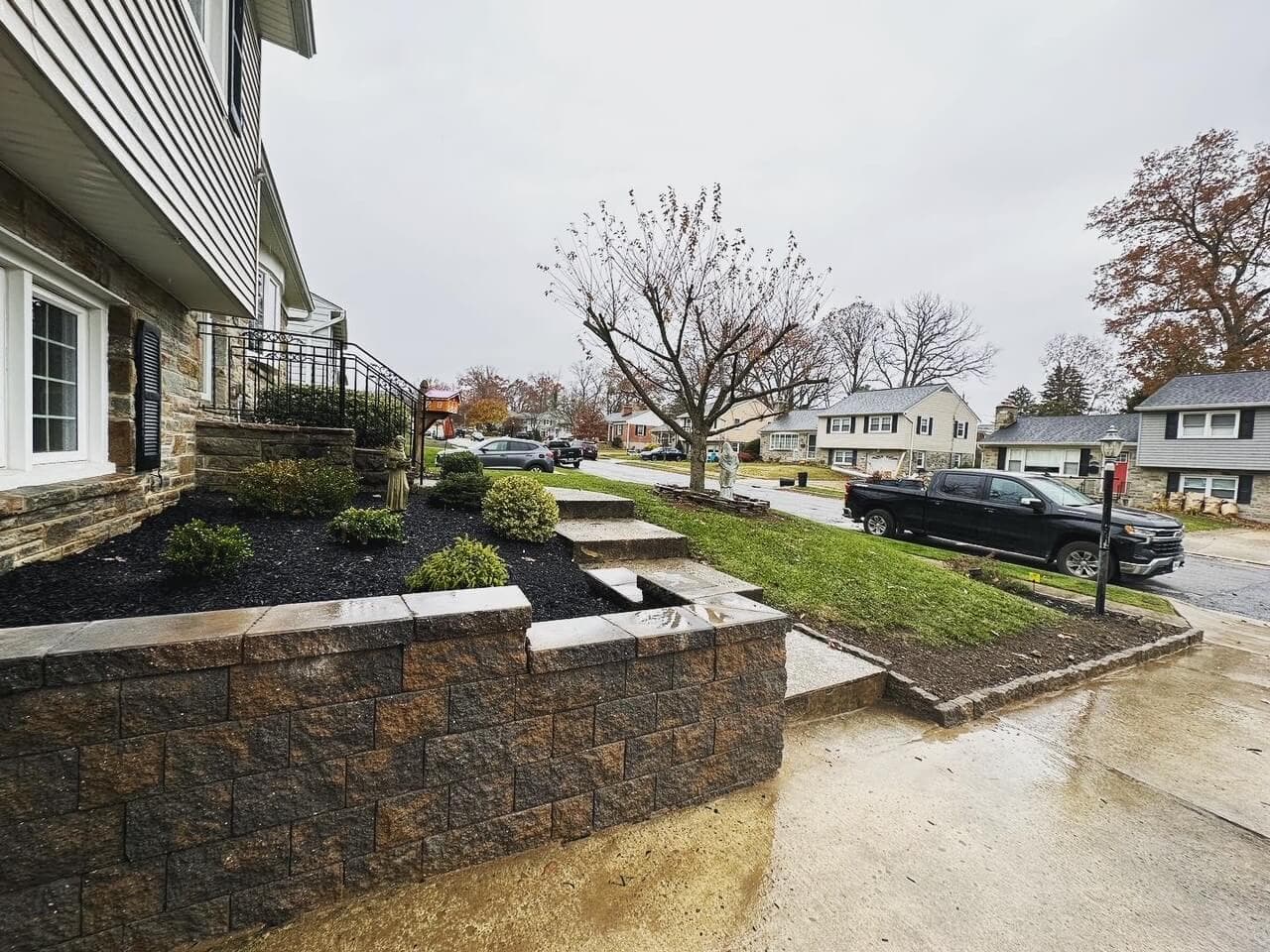 Picture of a completed retaining wall